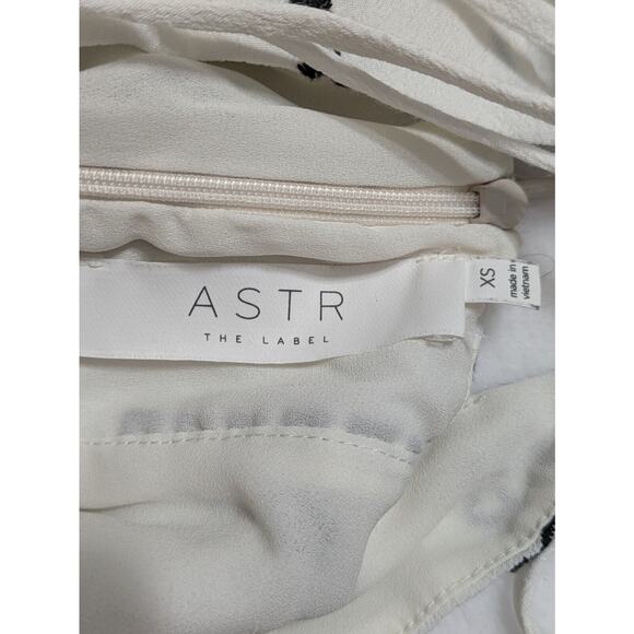 ASTR the label dress XS Halter Beachy Slip Sun Whimsy Midi Floral Wedding - Picture 9 of 16